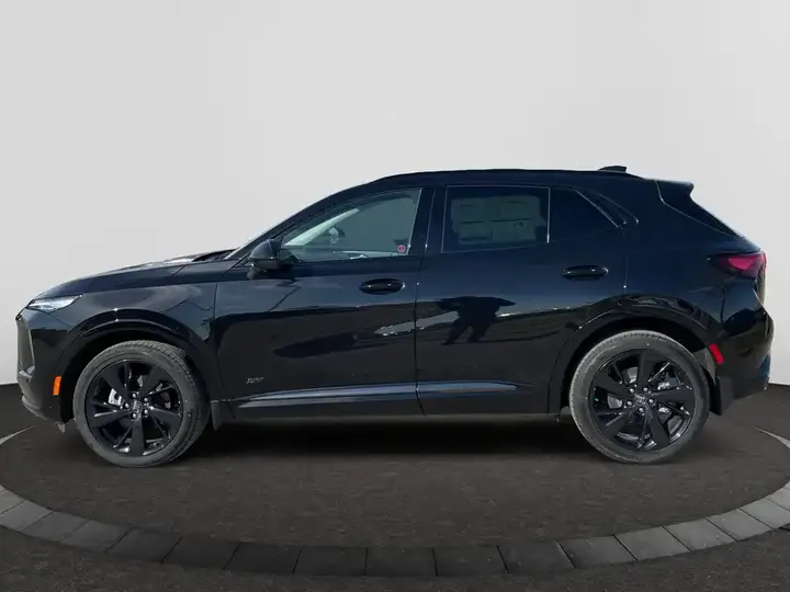 Buick Envision 2026 photo 2