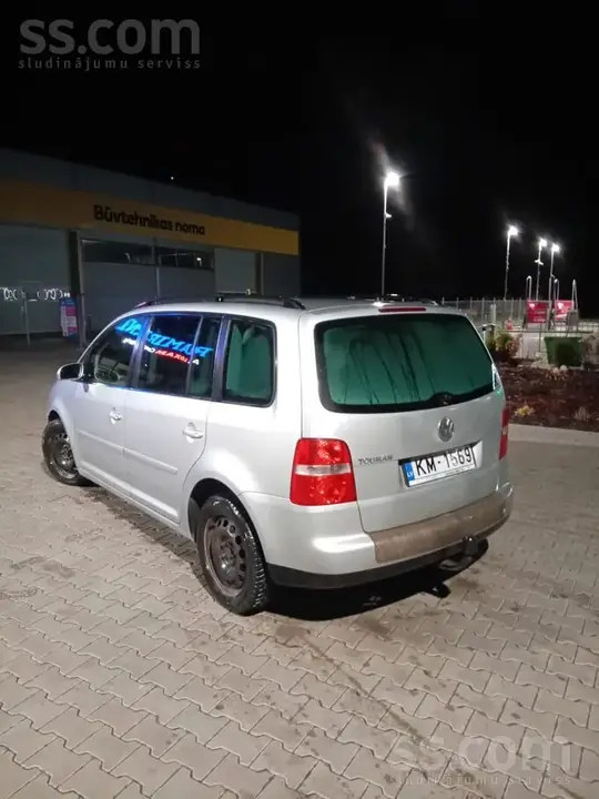 Volkswagen Touran 2003 photo 4