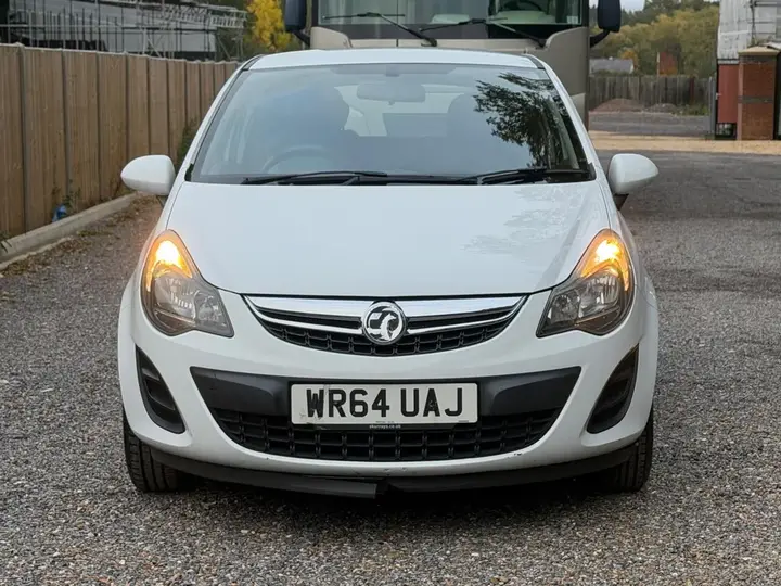 Vauxhall Corsa 2014 photo 2