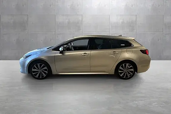 Toyota Corolla 2023 photo 2