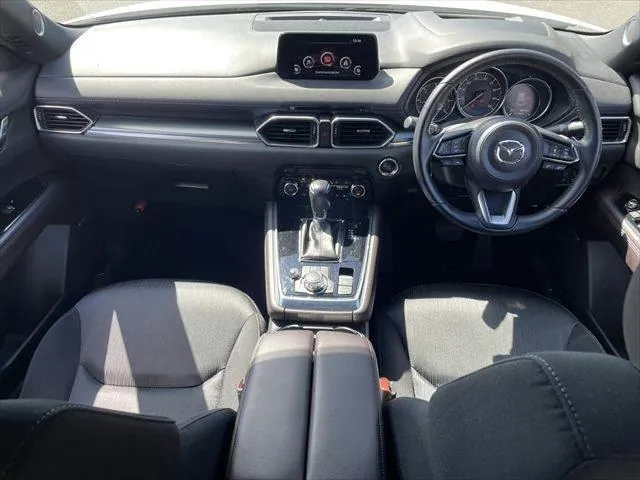 Mazda Cx-8 2017 photo 3