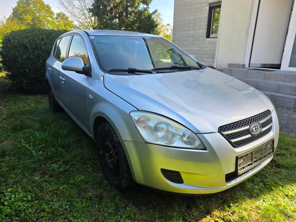 Kia Ceed 2007 photo 3