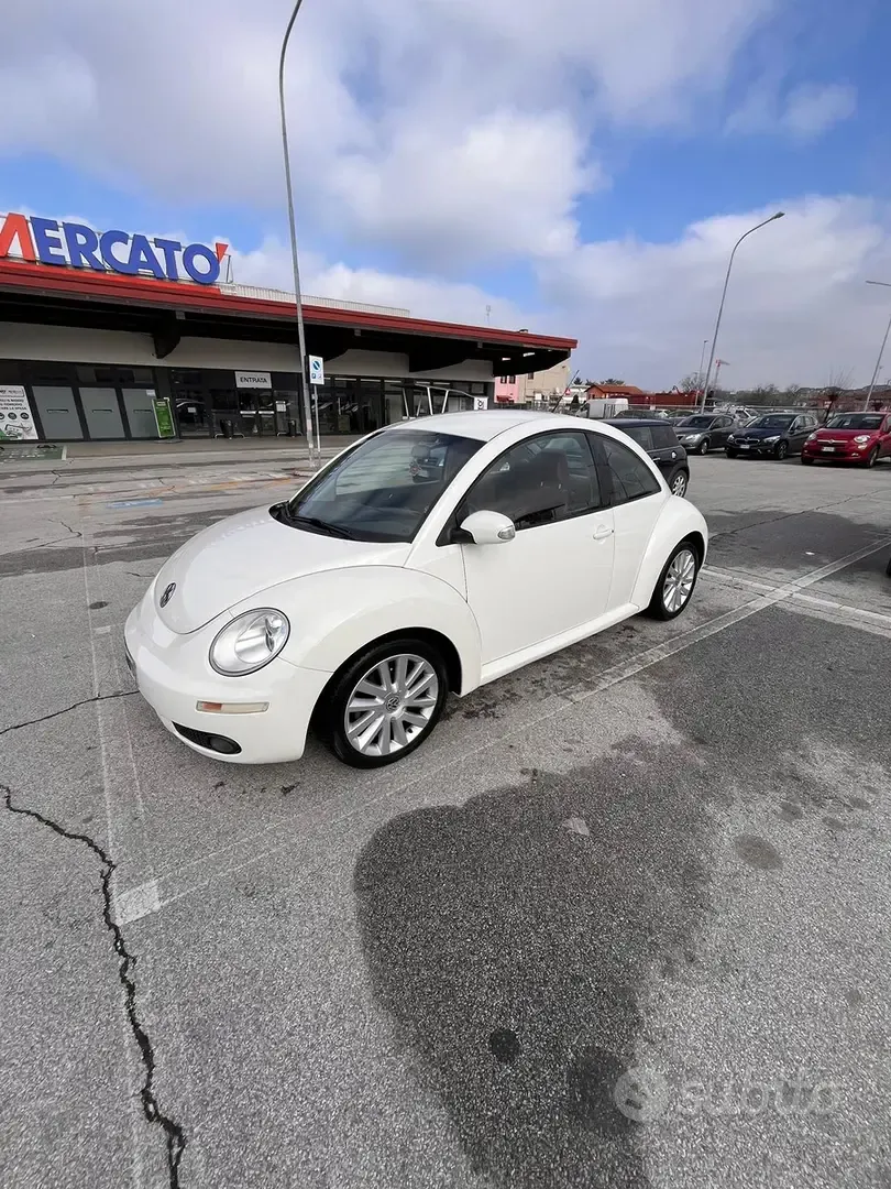 Volkswagen New Beetle