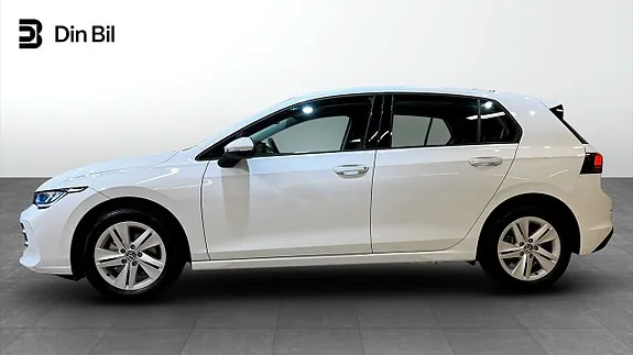 Volkswagen Golf I 2026 photo 2