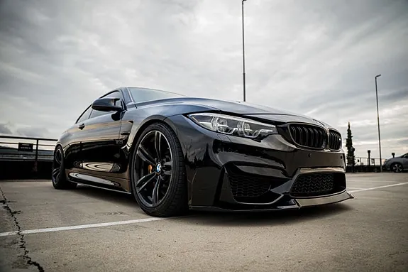 BMW M4 2015 photo 4