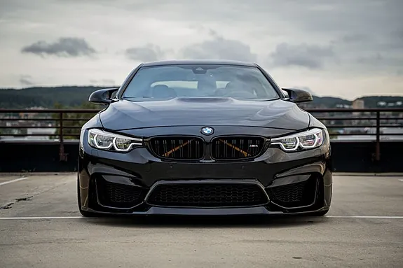 BMW M4 2015 photo 3