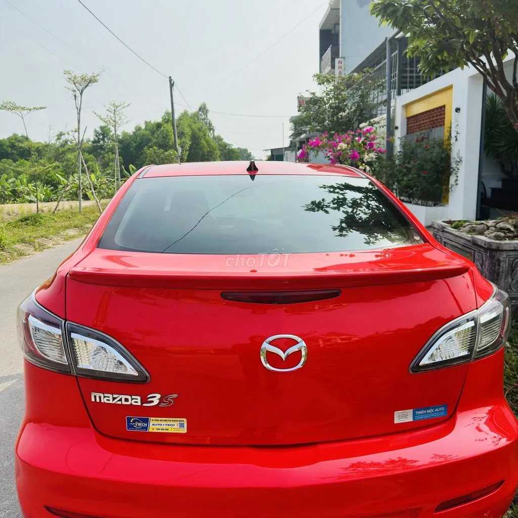 Mazda 3 2014 photo 4