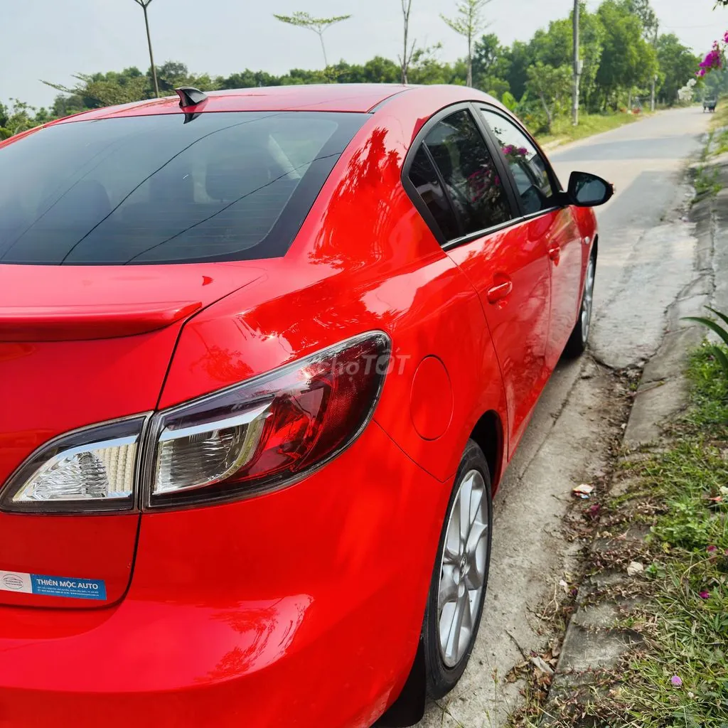 Mazda 3 2014 photo 3