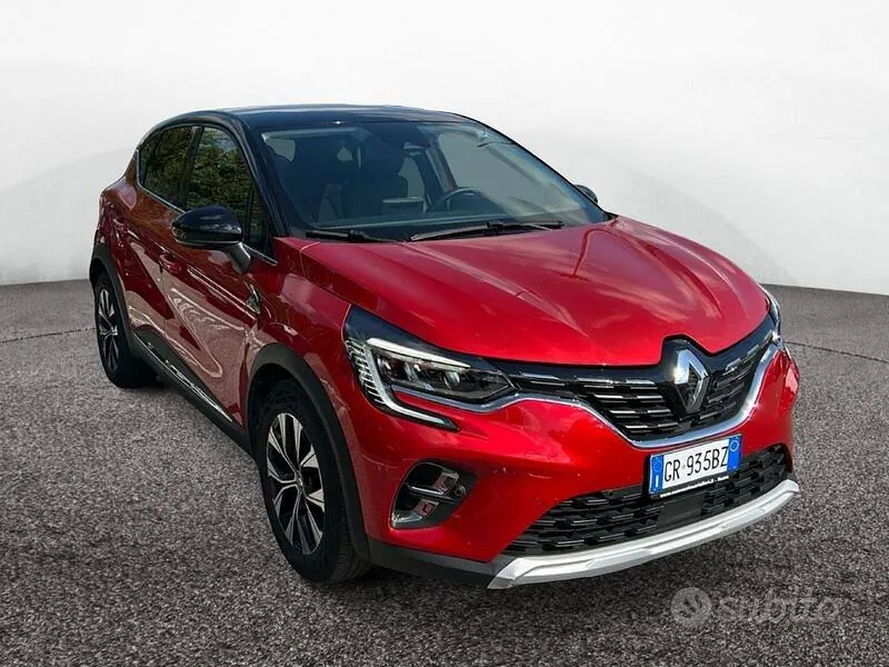 Renault Captur 2023 photo 2