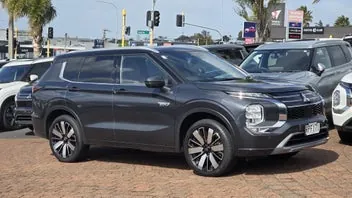 Mitsubishi Outlander 2026 photo 4