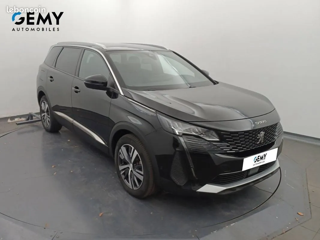 Peugeot 5008 2024 photo 3