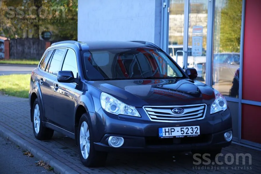 Subaru Legacy 2011 photo 4