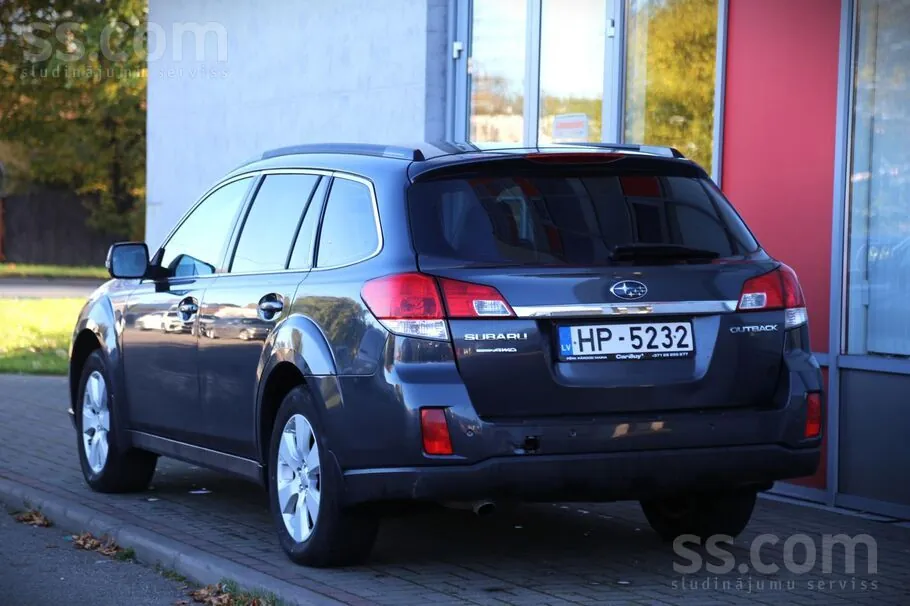 Subaru Legacy 2011 photo 5