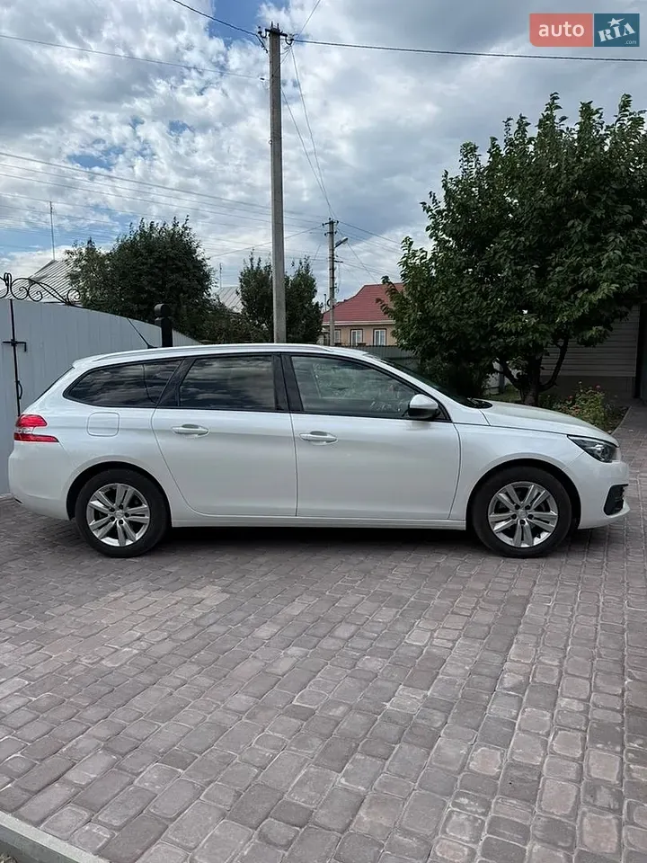 Peugeot 308 2021 photo 4