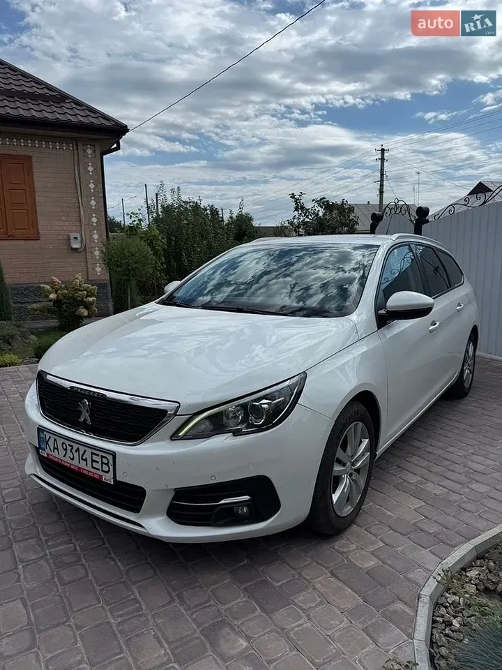 Peugeot 308 2021 photo 3