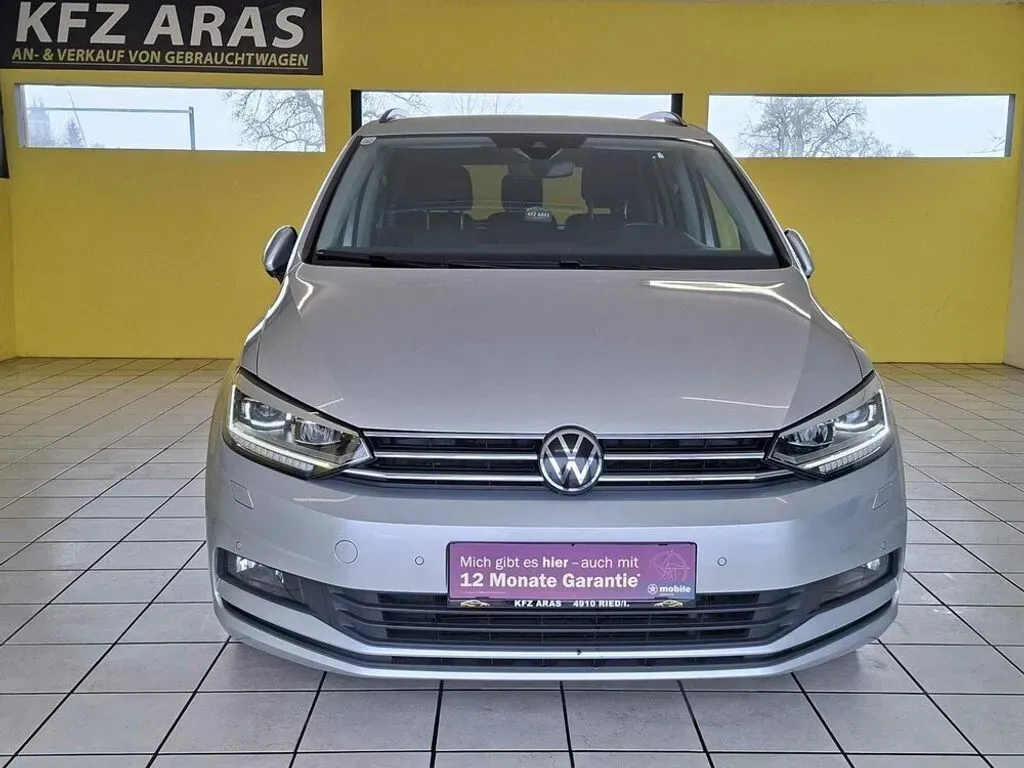 Volkswagen Touran 2021 photo 3
