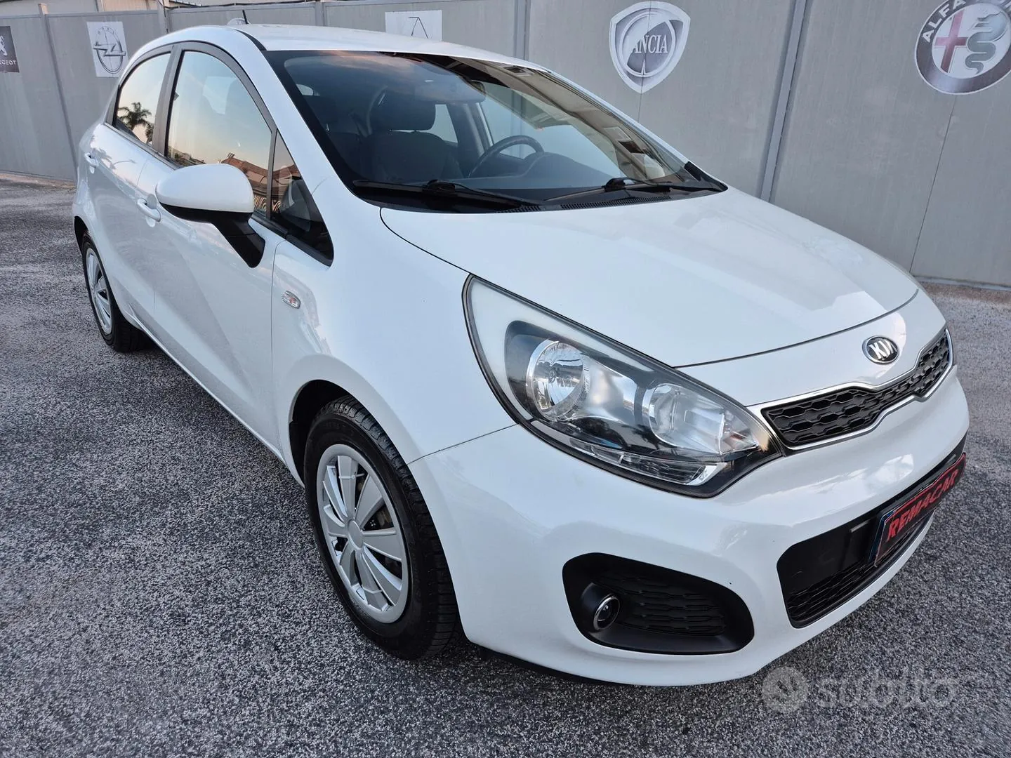 Kia Rio 2014 photo 2