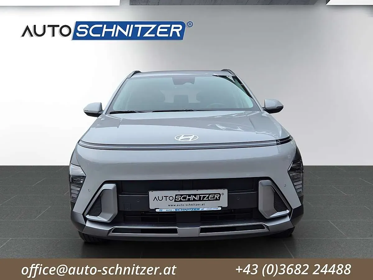 Hyundai Kona photo 2