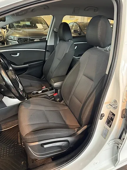 Hyundai I30 2017 photo 3