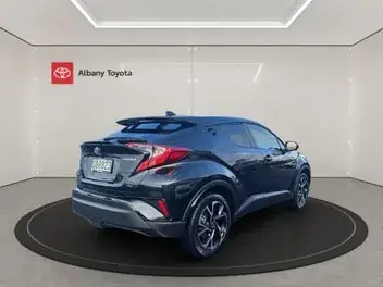 Toyota C-Hr 2023 photo 4