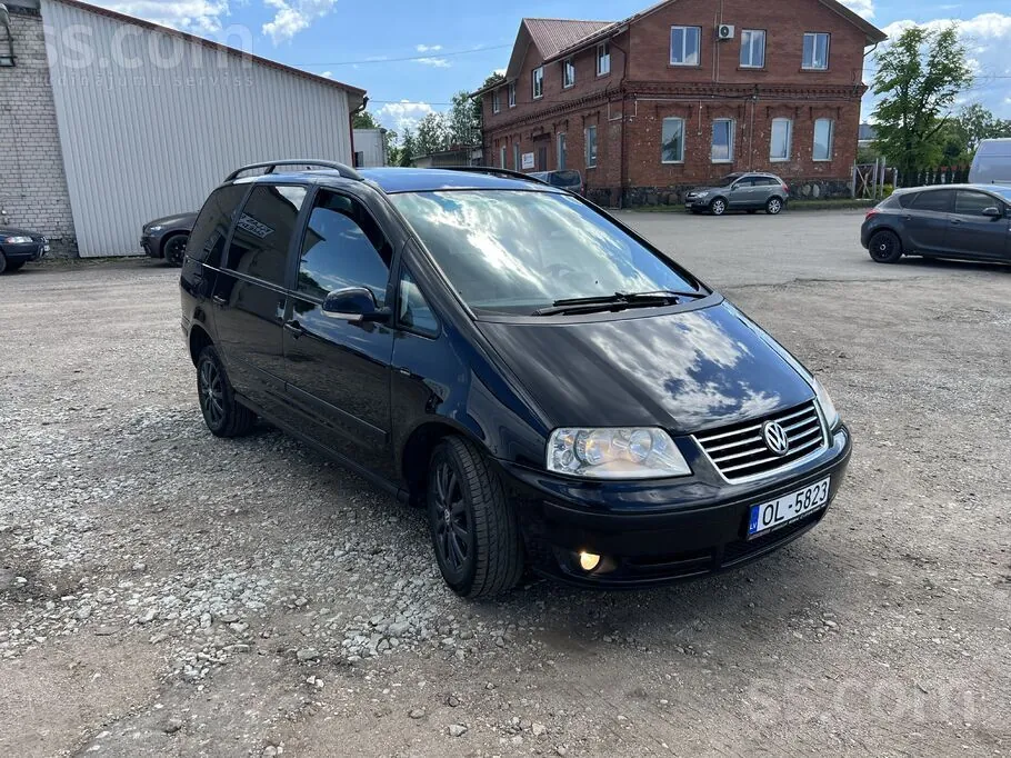 Volkswagen Sharan 2008 photo 2
