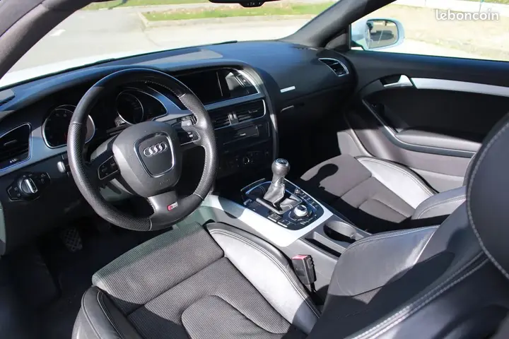 Audi A5 2011 photo 3