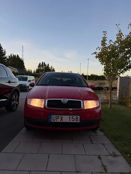 Skoda Fabia 2004 photo 2