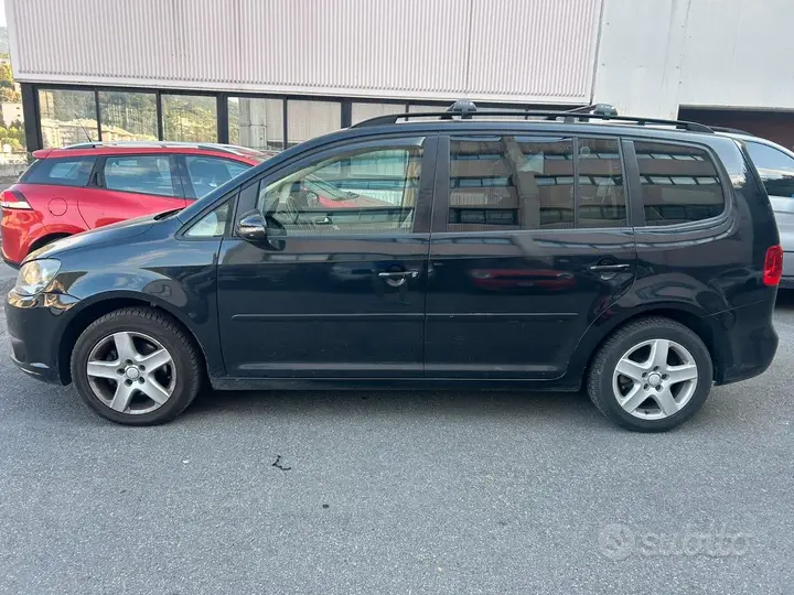 Volkswagen Touran 2015 photo 3