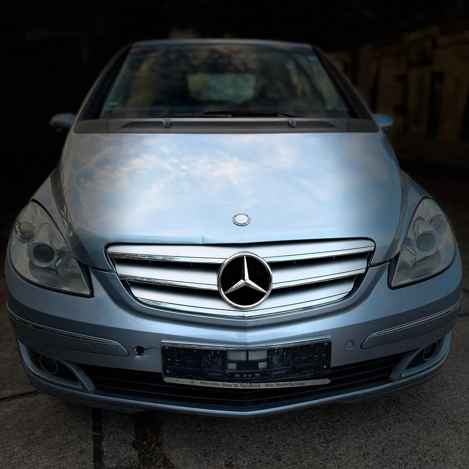 Mercedes-Benz B 170