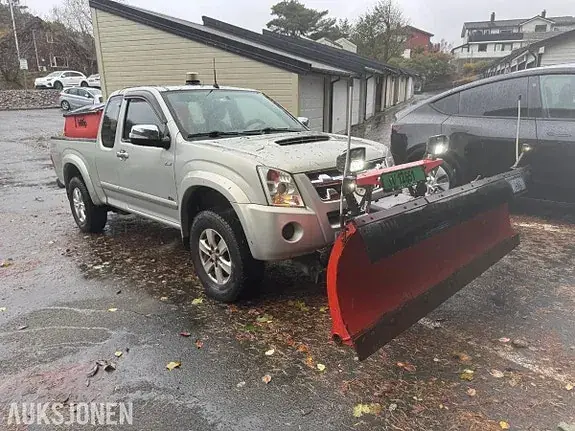 Isuzu D-Max 2011 photo 2