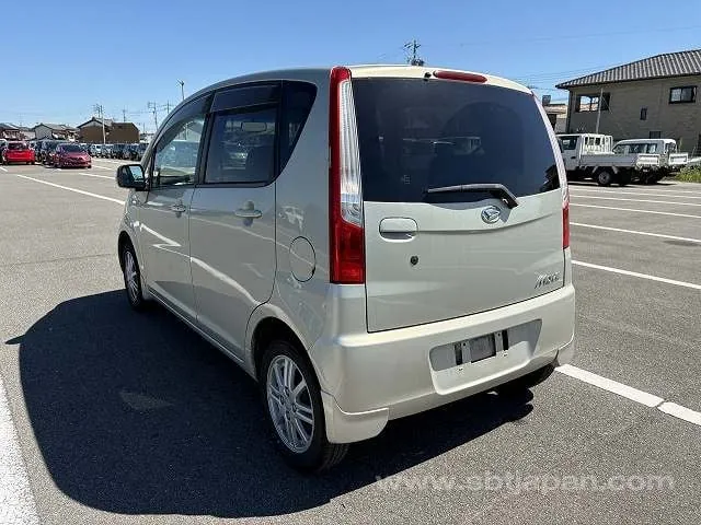 Daihatsu Move 2009 photo 3