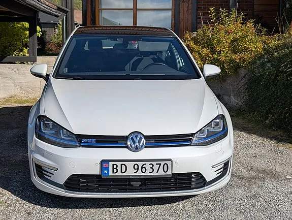 Volkswagen Golf 2016 photo 2