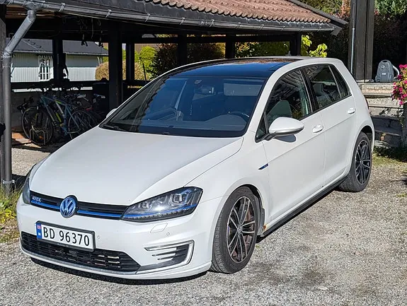 Volkswagen Golf 2016 photo 3