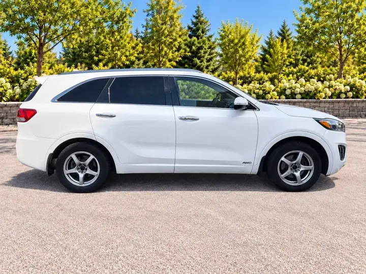 Kia Sorento 2016 photo 2