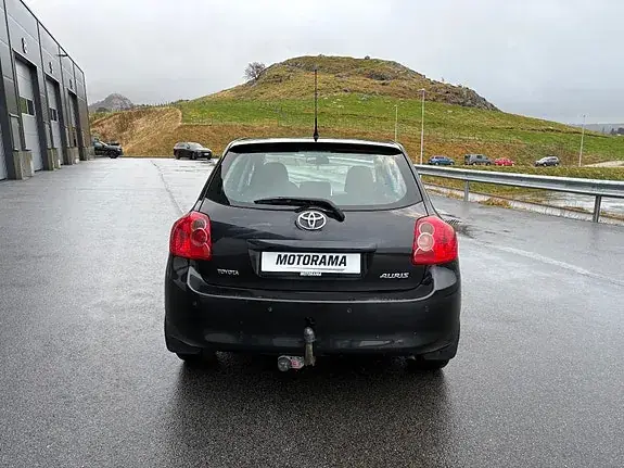 Toyota Auris 2008 photo 4