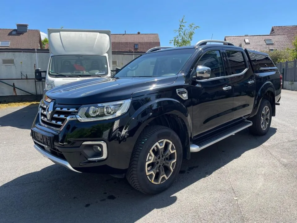 Renault Alaskan
