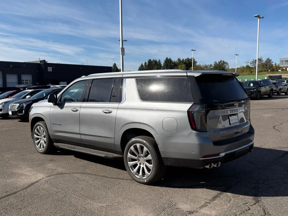 Chevrolet Suburban 2026 photo 3