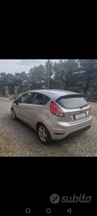 Ford Fiesta 2014 photo 4