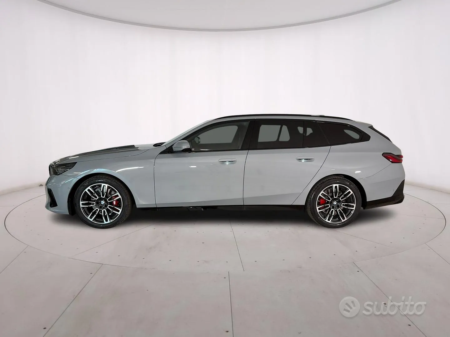 BMW 5 Series 2023 photo 3