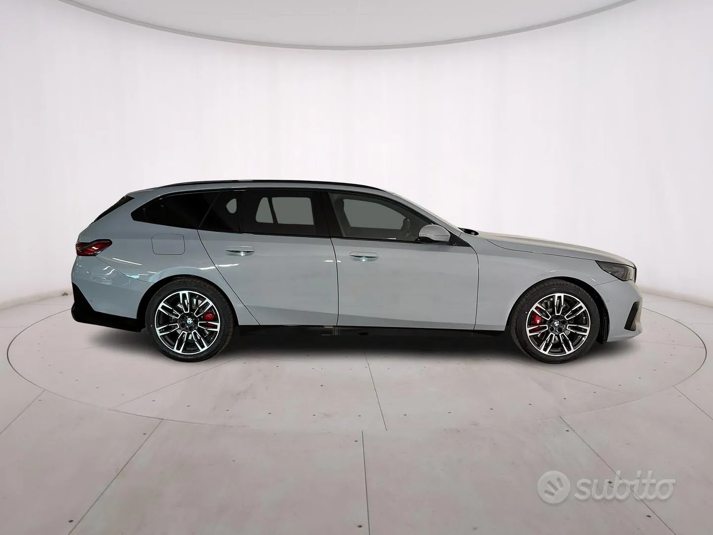BMW 5 Series 2023 photo 4