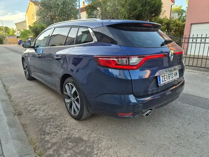 Renault Megane 2017 photo 2