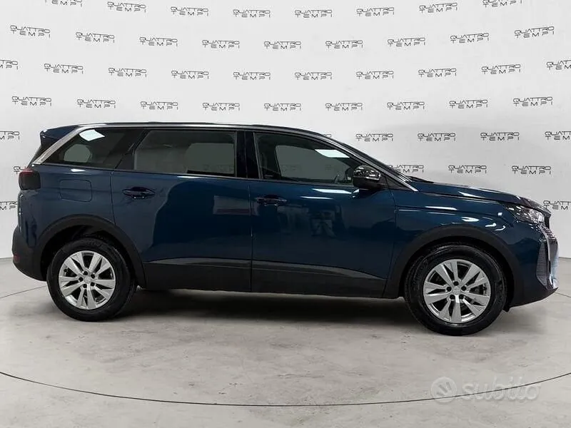 Peugeot 5008 2023 photo 4