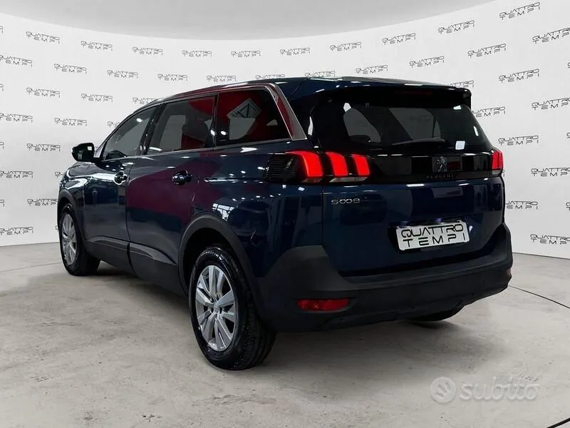 Peugeot 5008 2023 photo 5