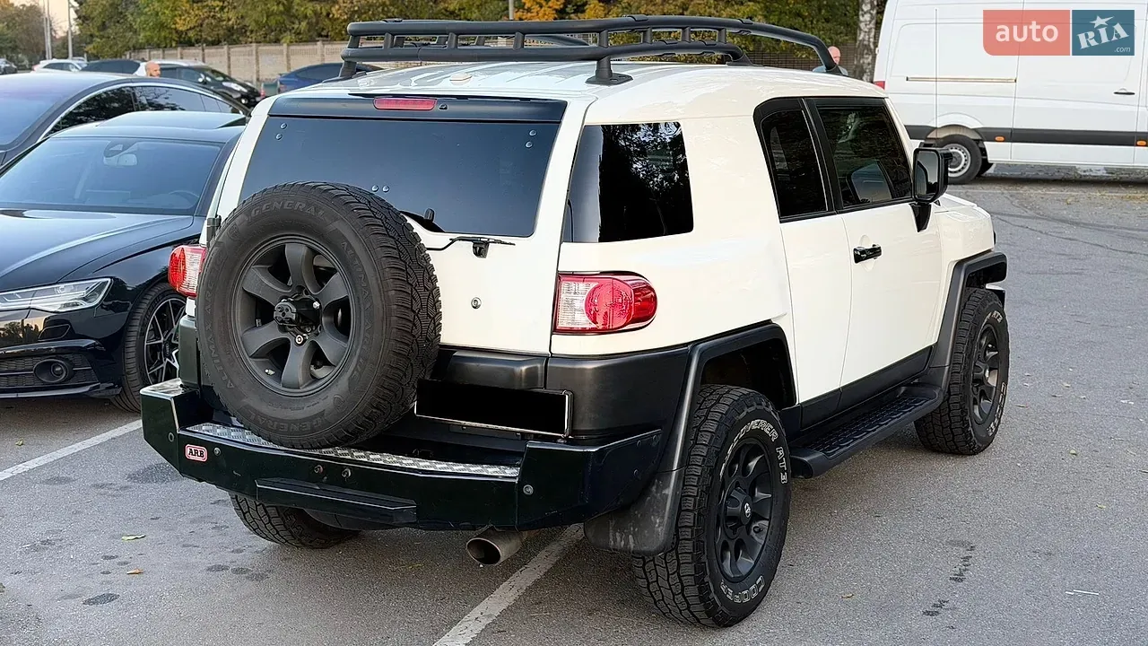 Toyota Fj Cruiser 2011 photo 4