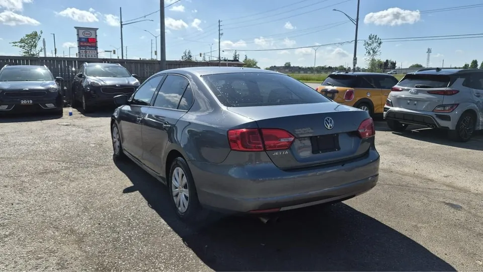 Volkswagen Jetta 2013 photo 3