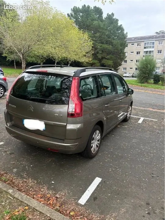 Citroen C4 Picasso 2008 photo 2