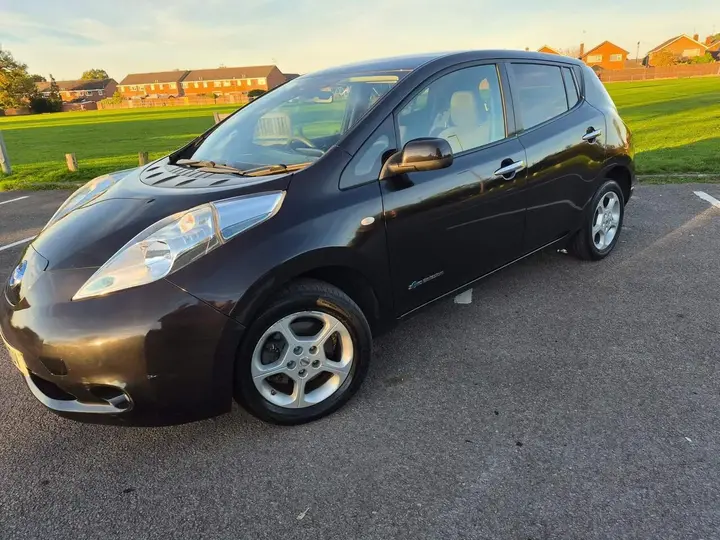 Nissan Leaf 2015 photo 3