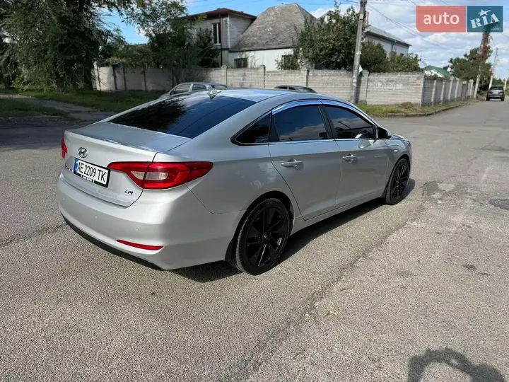Hyundai Sonata 2015 photo 5