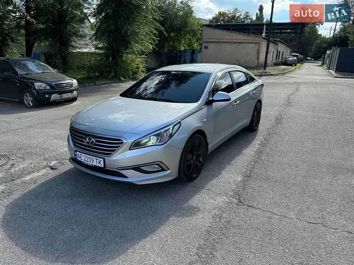 Hyundai Sonata 2015 photo 3