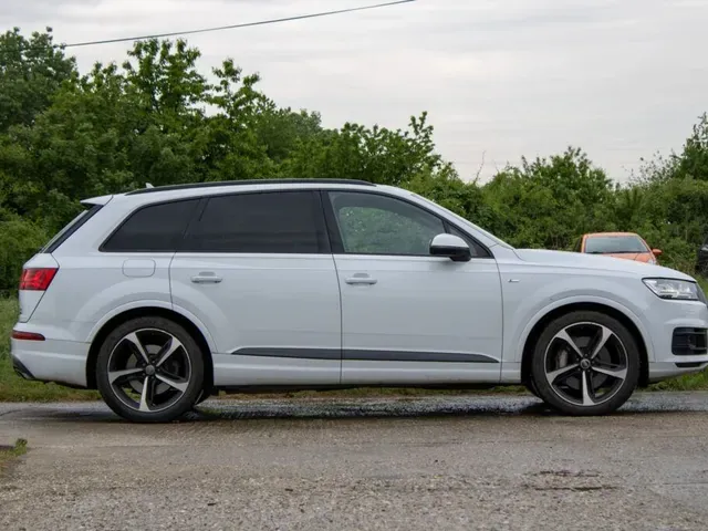 Audi Q7 2017 photo 4